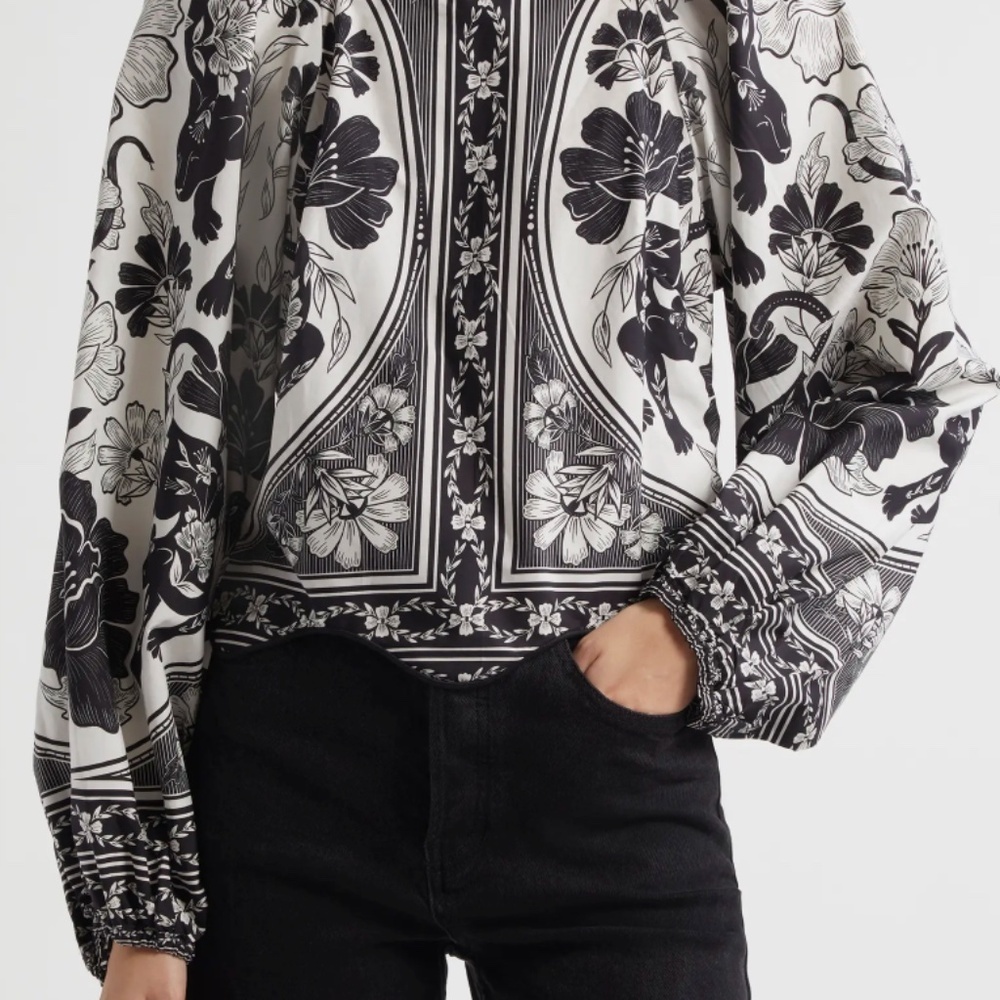 Farm Rio Leopard Floral Blouse | Black & White | Boat Neck | SMALL | NWT - Picture 11 of 12